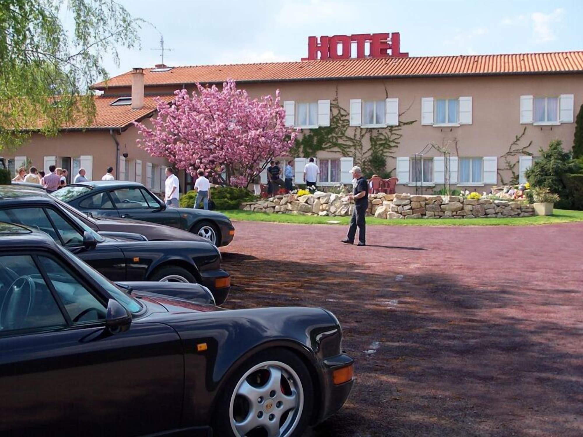 Logis Hotel Des Grands Vins Fleurie Exterior photo